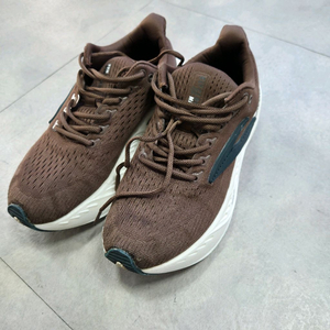 브룩스 글리세린 맥스 팔콘 260