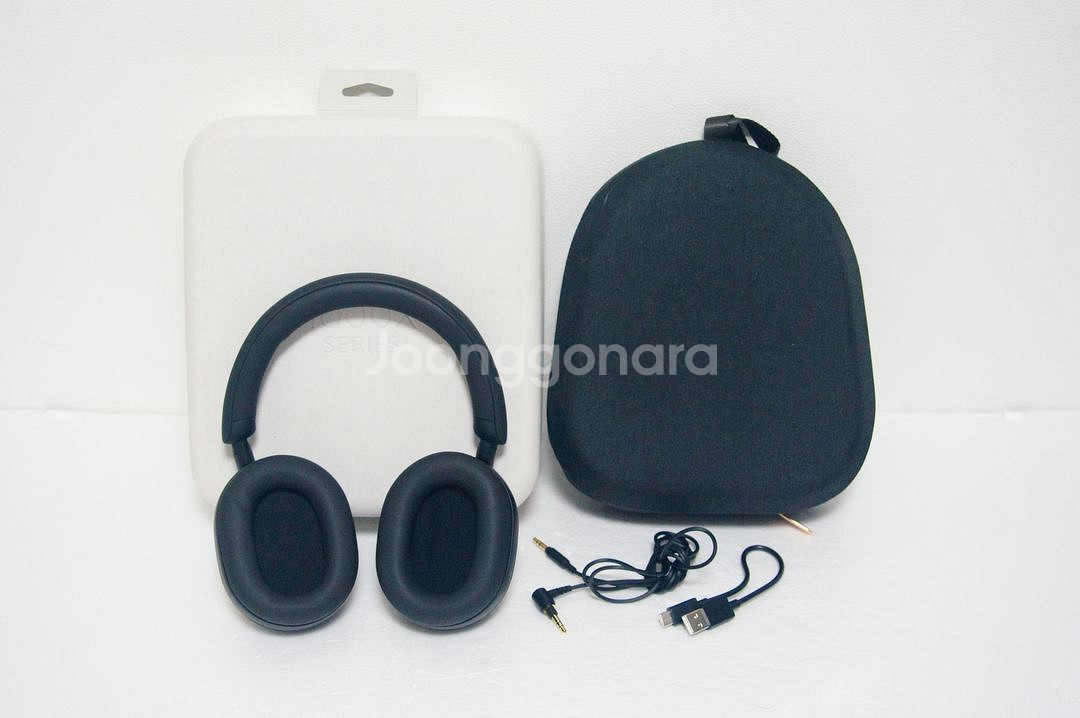 소니 WH-1000XM5 블루투스헤드폰 블랙팝니다.--1