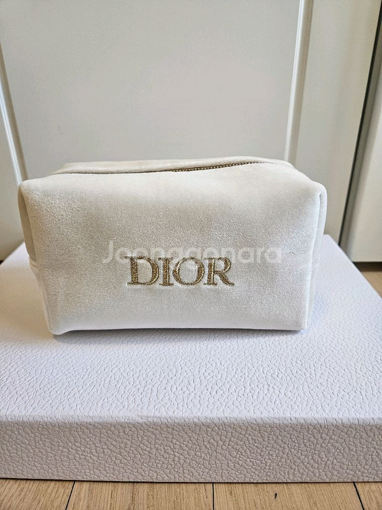 디올 뷰티 로고 벨벳파우치--0