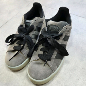 아디다스 캠퍼스 OOS HQ8709 (270)