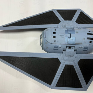 반다이 스타워즈 타이 스트라이커