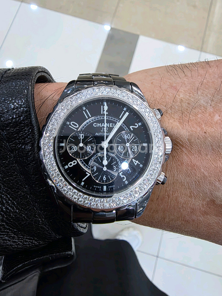 샤넬 J12 크로노그래프 다이아몬드 시계--0