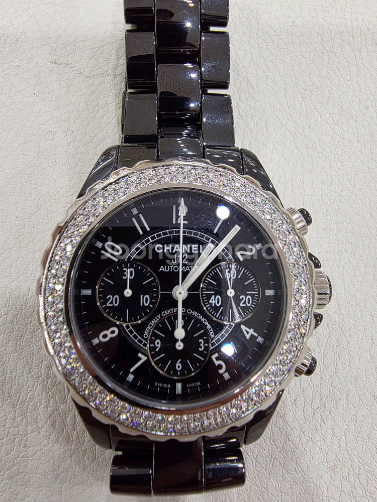 샤넬 J12 크로노그래프 다이아몬드 시계--1