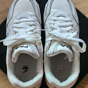 필라운동화240/런닝화240/필라/헬스장운동화