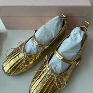 (새상품) 시몬로샤 골드 플리츠 발레리나 플랫슈즈 38