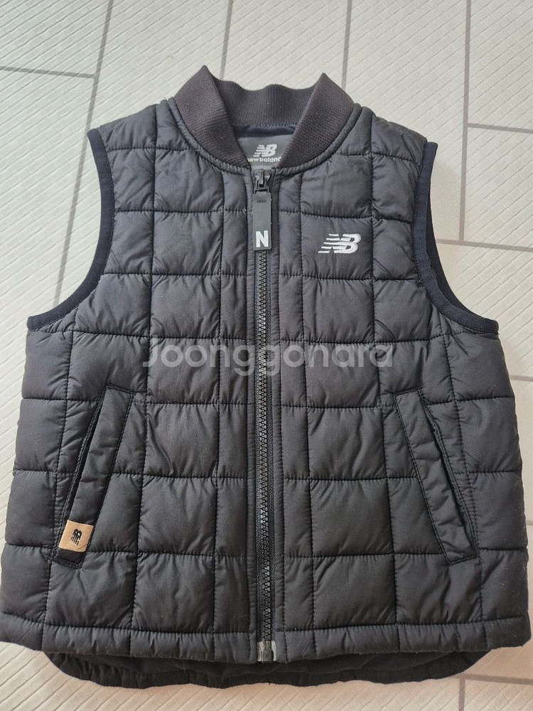 뉴발란스키즈 경량 패딩조끼 110--0