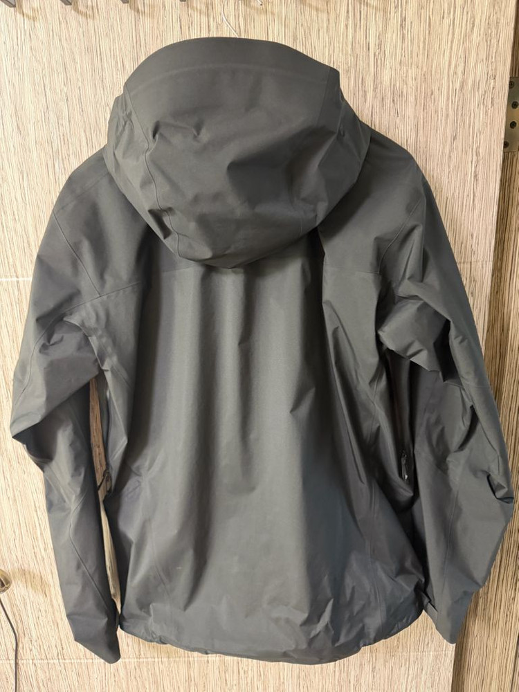 25SS 아크테릭스 베타 AR 스톰후드 남성 블랙 사이즈 L--1