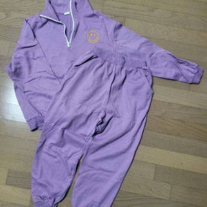 스마일 퍼플 트레이닝복 세트 17호사이즈