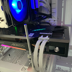 어로스 마스터 RX6800XT 그래픽카드