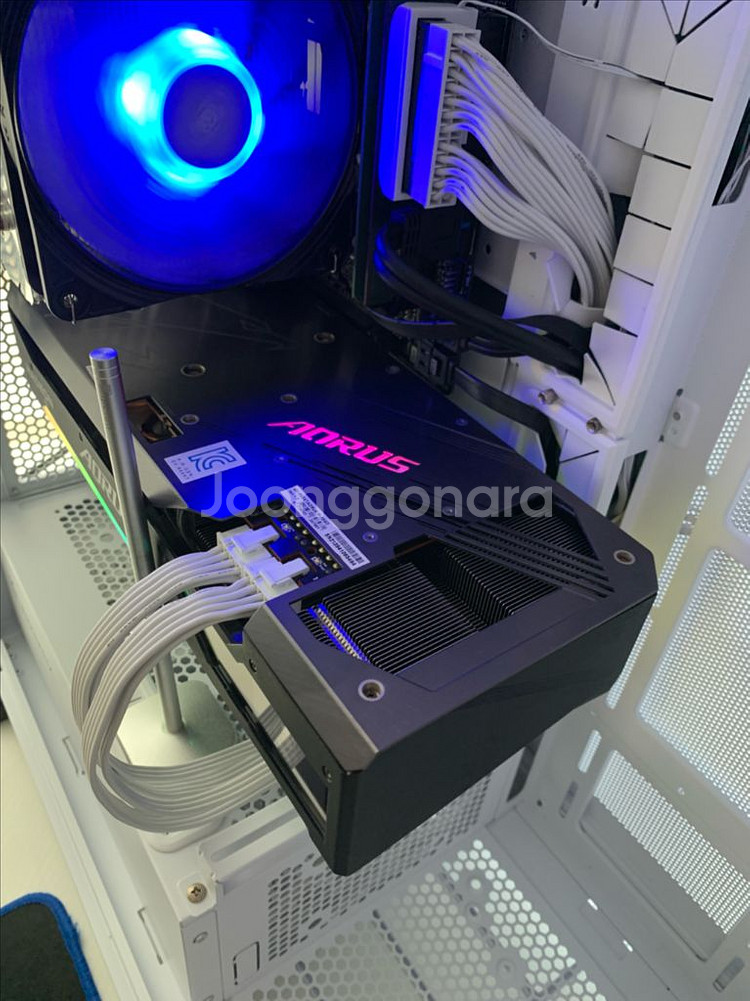 어로스 마스터 RX6800XT 그래픽카드--1