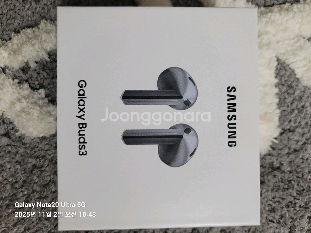 삼성 갤럭시 버즈3 실버색--0