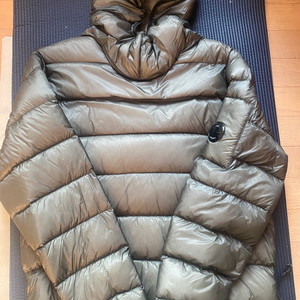 cp컴퍼니 아노락패딩 그레이 L사이즈 DD쉘 덕다운 씨피컴퍼니 패딩 판매합니다 교환가능