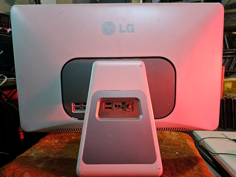 일체형pc<143>LG24인치 i3 2인치 8g 램 이미지