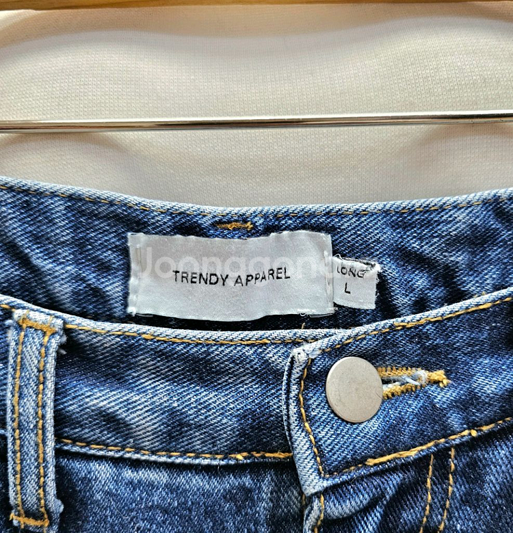 트렌디어패럴 투핀턱 와이드 데님팬츠 청바지--9