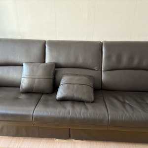 가죽 소파 다우닝