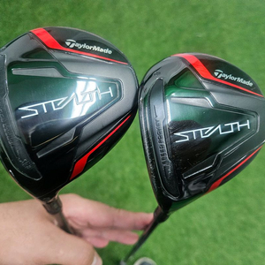 테일러메이드 스텔스 좌투 우드 2개 일괄 판매합니다.