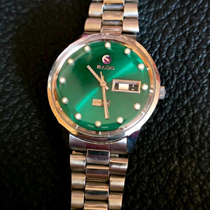 빈티지 라도 스타 라이너 오토매틱시계 팝니다.