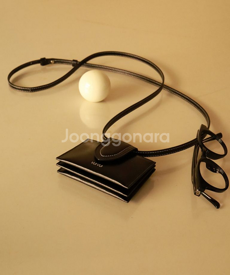 부이부이 VUIVUI 닐 월렛 블랙--0