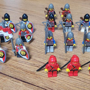 레고 올드캐슬 피규어 일괄 판매합니다.