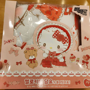 [새제품/미개봉] 세븐일레븐 빼빼로데이 로리타 헬로키티 담요 한정판