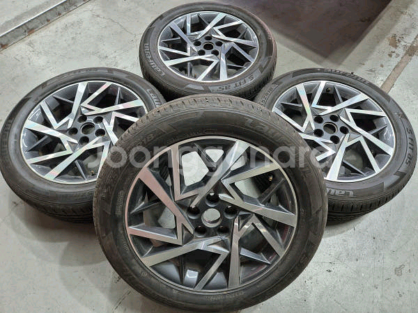 그랜져 gn7 18인치 중고타이어 판매--0