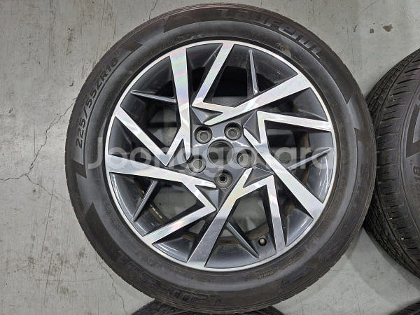 그랜져 gn7 18인치 중고타이어 판매--5