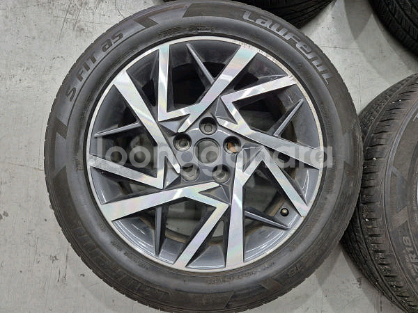 그랜져 gn7 18인치 중고타이어 판매--3