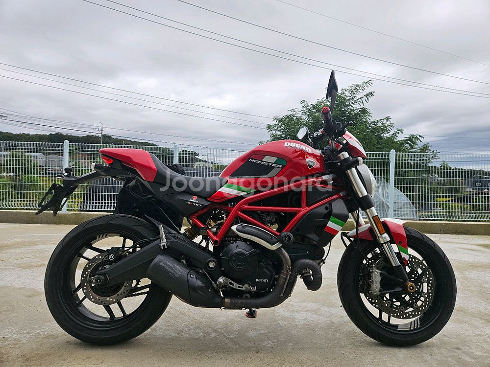 듀카티몬스터797/18년식/4만키로/390만원--1