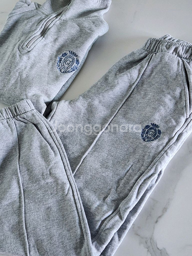 지오다노 주니어 반집업 트레이닝 상하세트 셋업--1