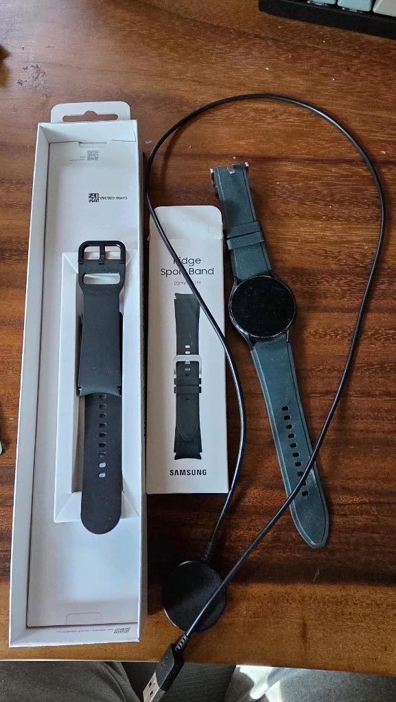 갤럭시 워치4 LTE 40mm 이미지