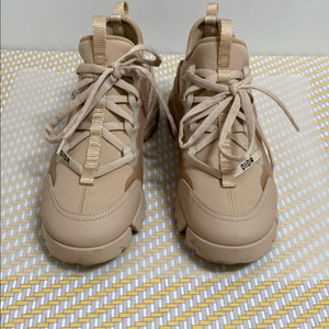 디올 여성스니커즈