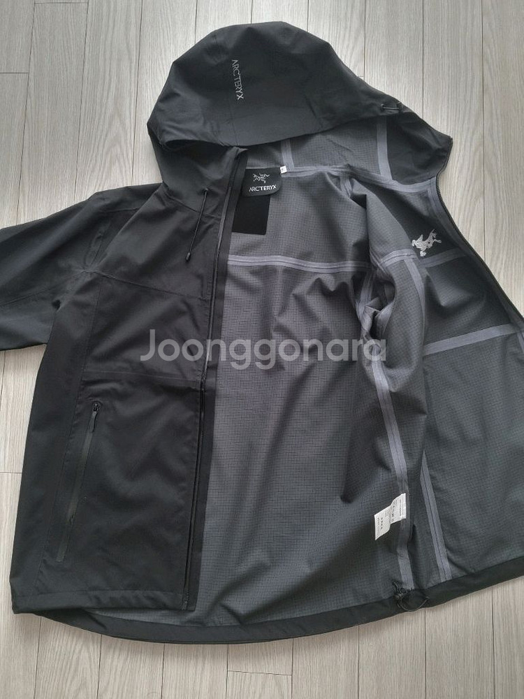 (새상품)아크테릭스 베타 LT 바람막이자켓 남녀공용--6