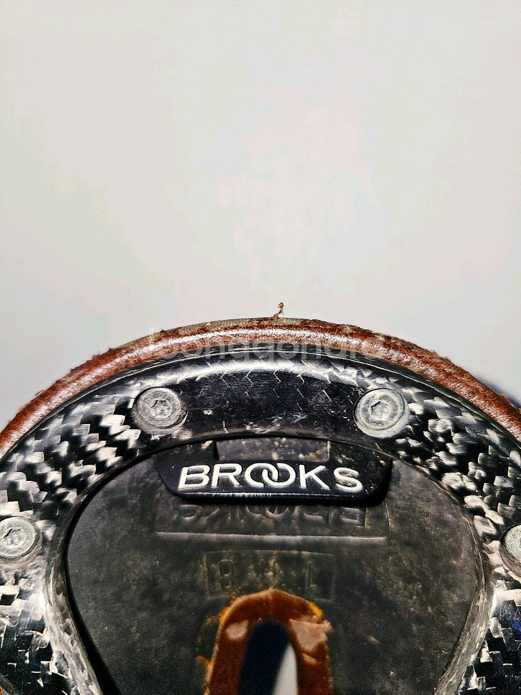 브룩스 캠비움 C13 145mm 가죽 튜닝 안장 팝니다--3