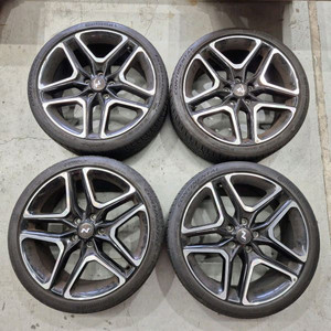 벨로스터n 19인치 중고 휠타이어 판매