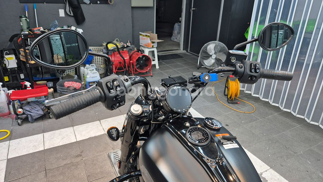 인디언모터사이클 치프바버다크호스--3