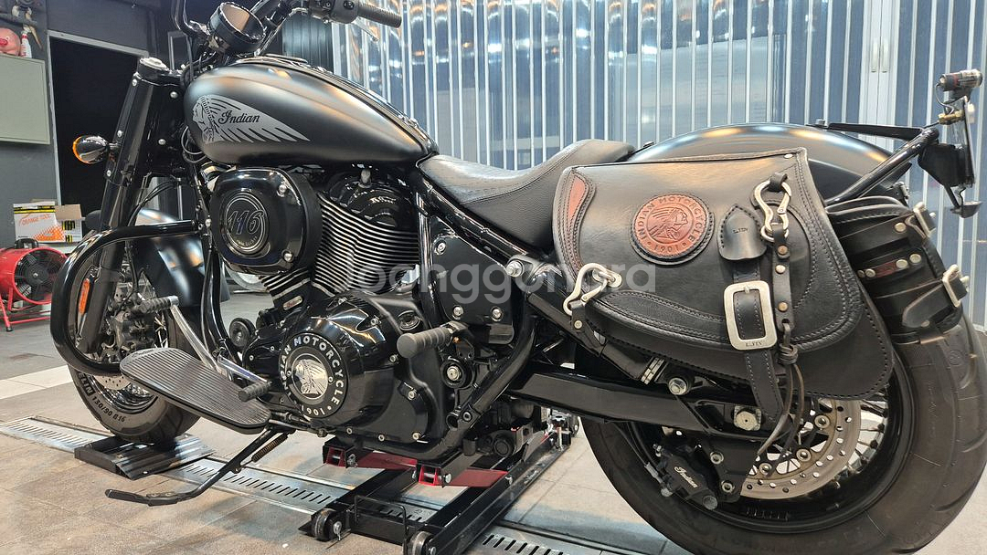 인디언모터사이클 치프바버다크호스--2
