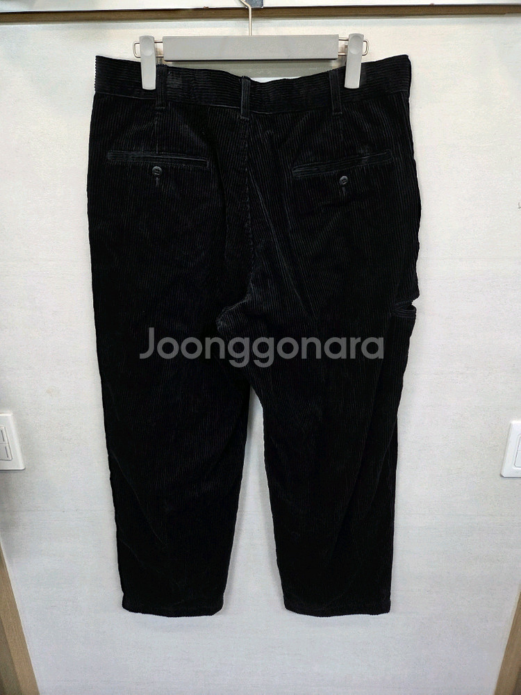 유니클로 u 와이드 코듀로이 팬츠 블랙 대략 32--1