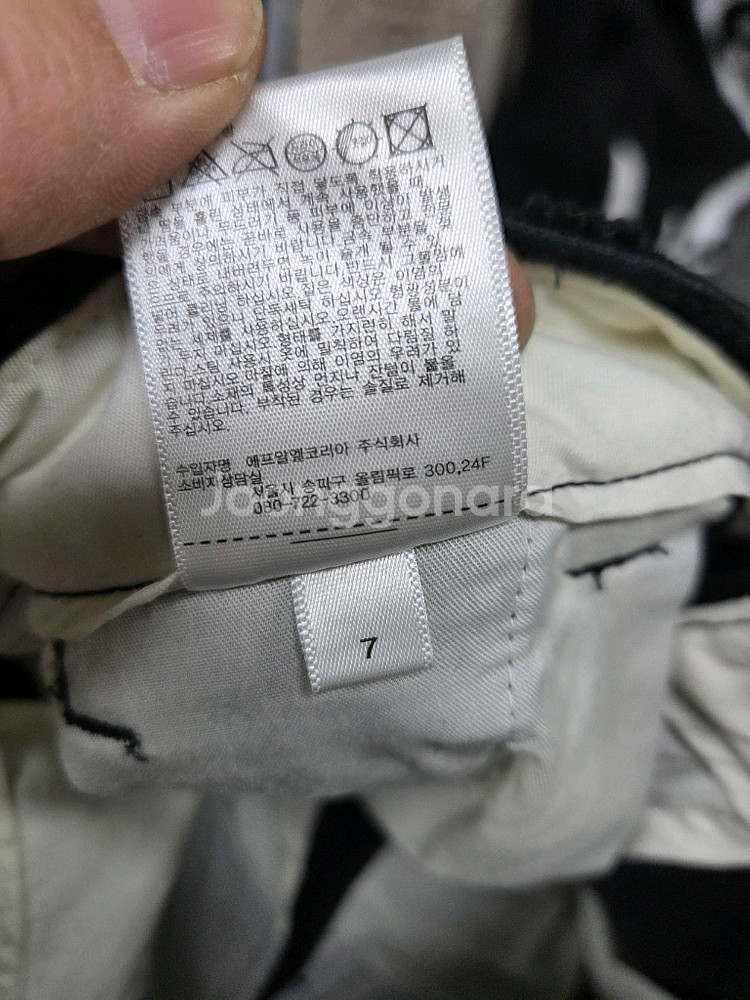 유니클로 u 와이드 코듀로이 팬츠 블랙 대략 32--5