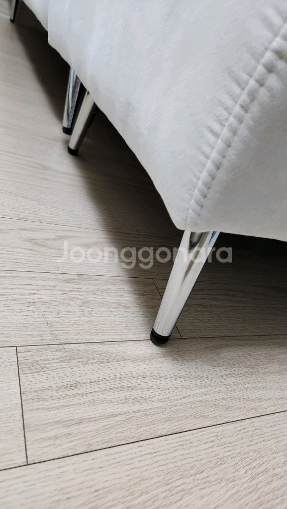 아쿠아텍스 소재의 소파앤스툴 2~4인용--2