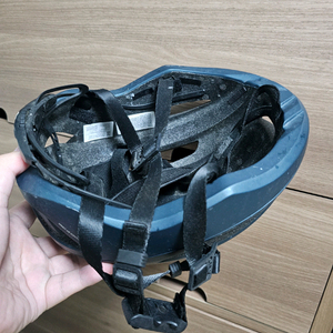 자전거 헬멧 크랭크 버커 L