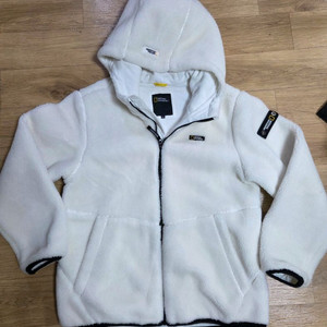 내셔널지오그래픽 후리스+맨투맨 160