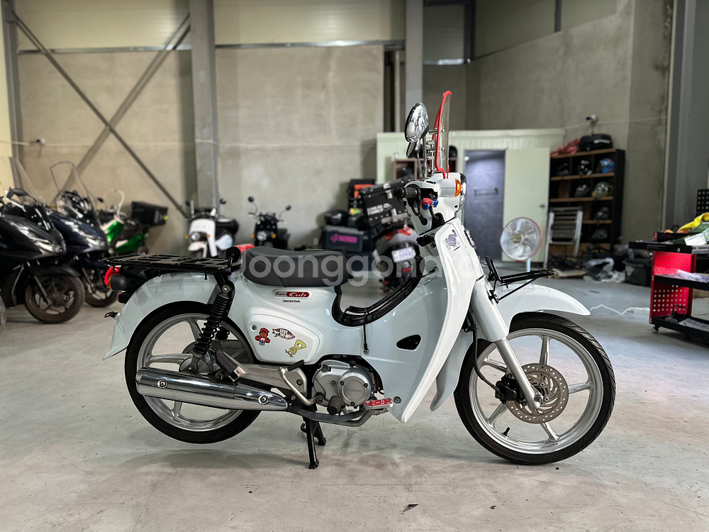 23년식 슈퍼커브110 16@@@km 깔끔한 차량 판매합니다.--3