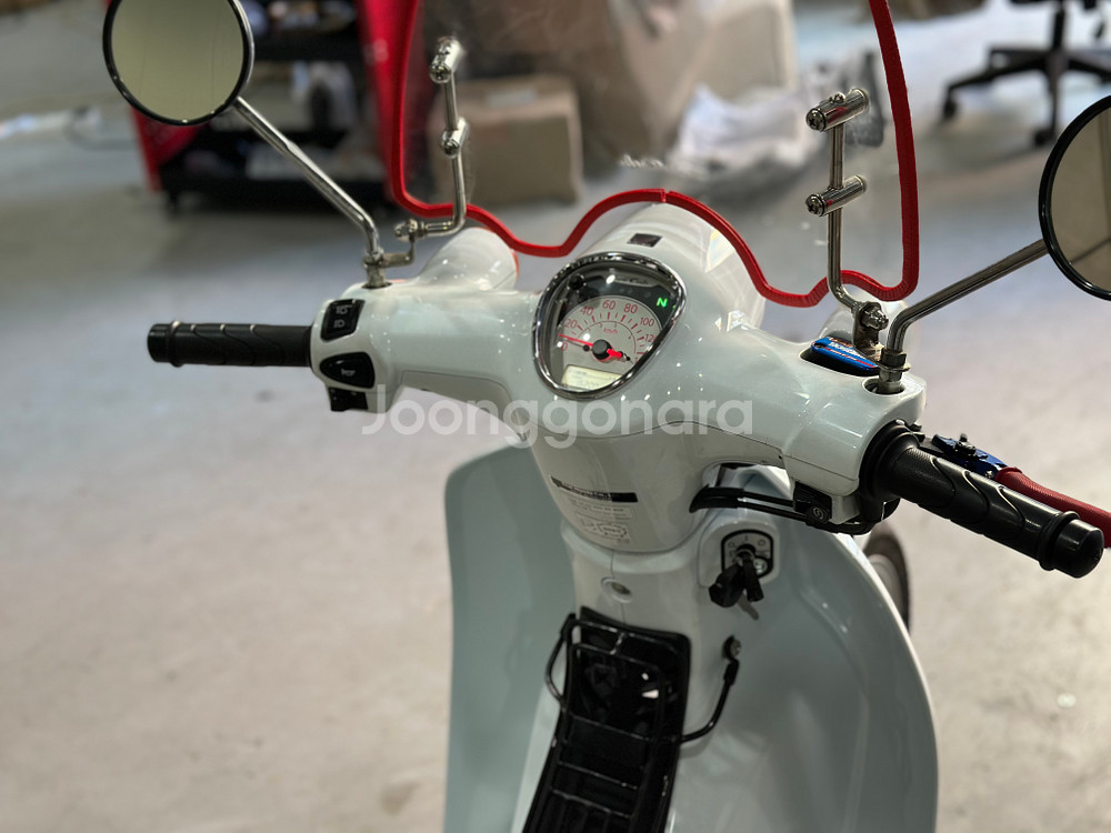 23년식 슈퍼커브110 16@@@km 깔끔한 차량 판매합니다.--8