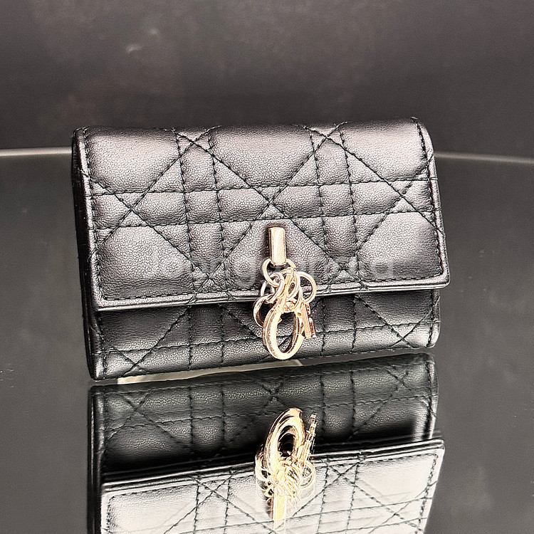 [풀구성,새상품급]디올 까나쥬 미스 마이 글리신 중지갑 S0966--4