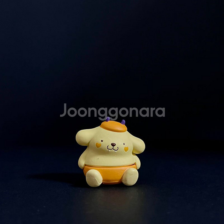 허그코트 작은악마 산리오 폼폼푸린 충전기 케이블홀더 피규어 미개봉--0