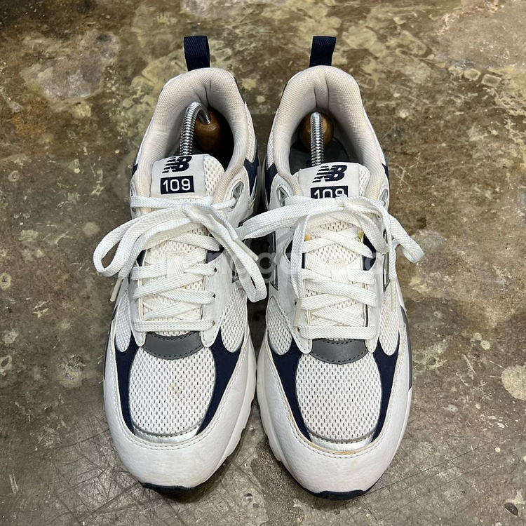 260) 뉴발란스 운동화 스니커즈 신발--1