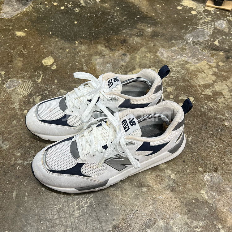 260) 뉴발란스 운동화 스니커즈 신발--2