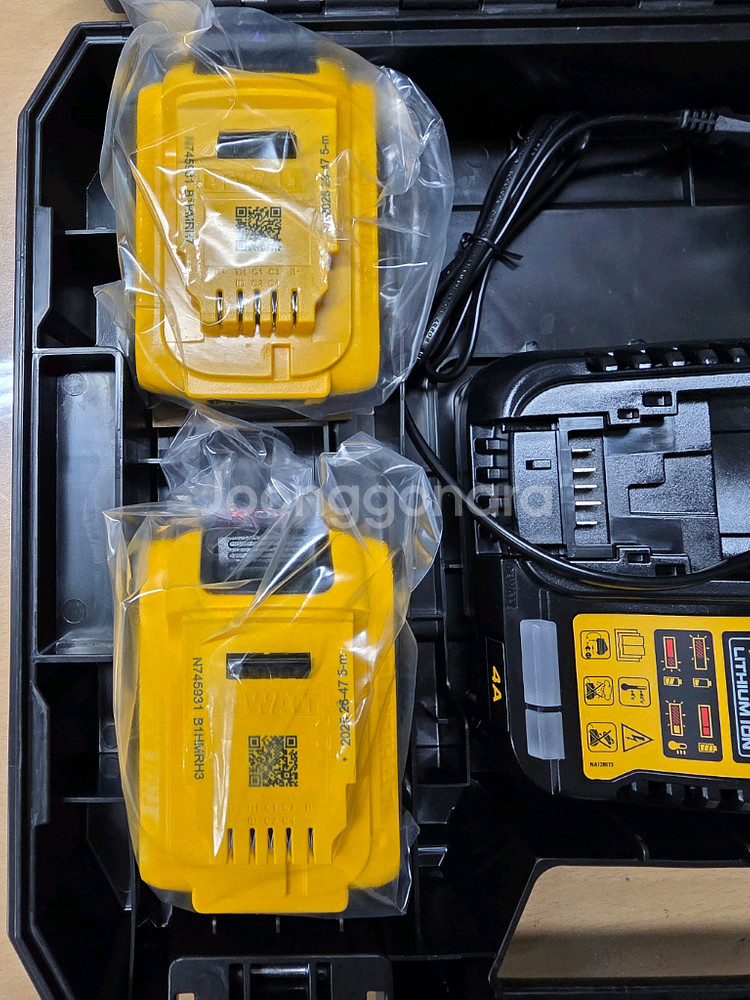 디월트 DCF911P2T 임팩렌치 새제품--4