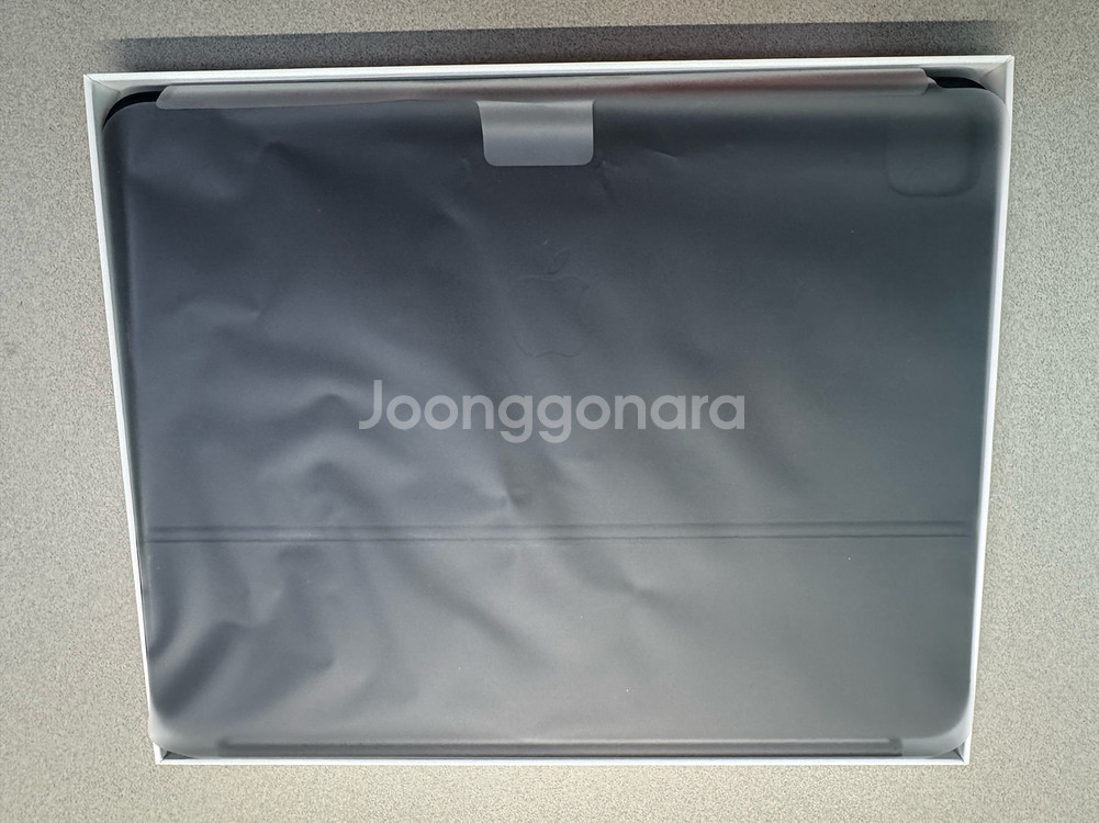 아이패드프로 13M4 wifi256+매직키보드--2