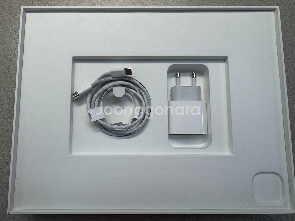 아이패드프로 13M4 wifi256+매직키보드--7